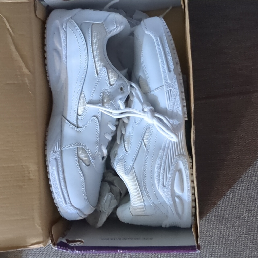 Work shoes